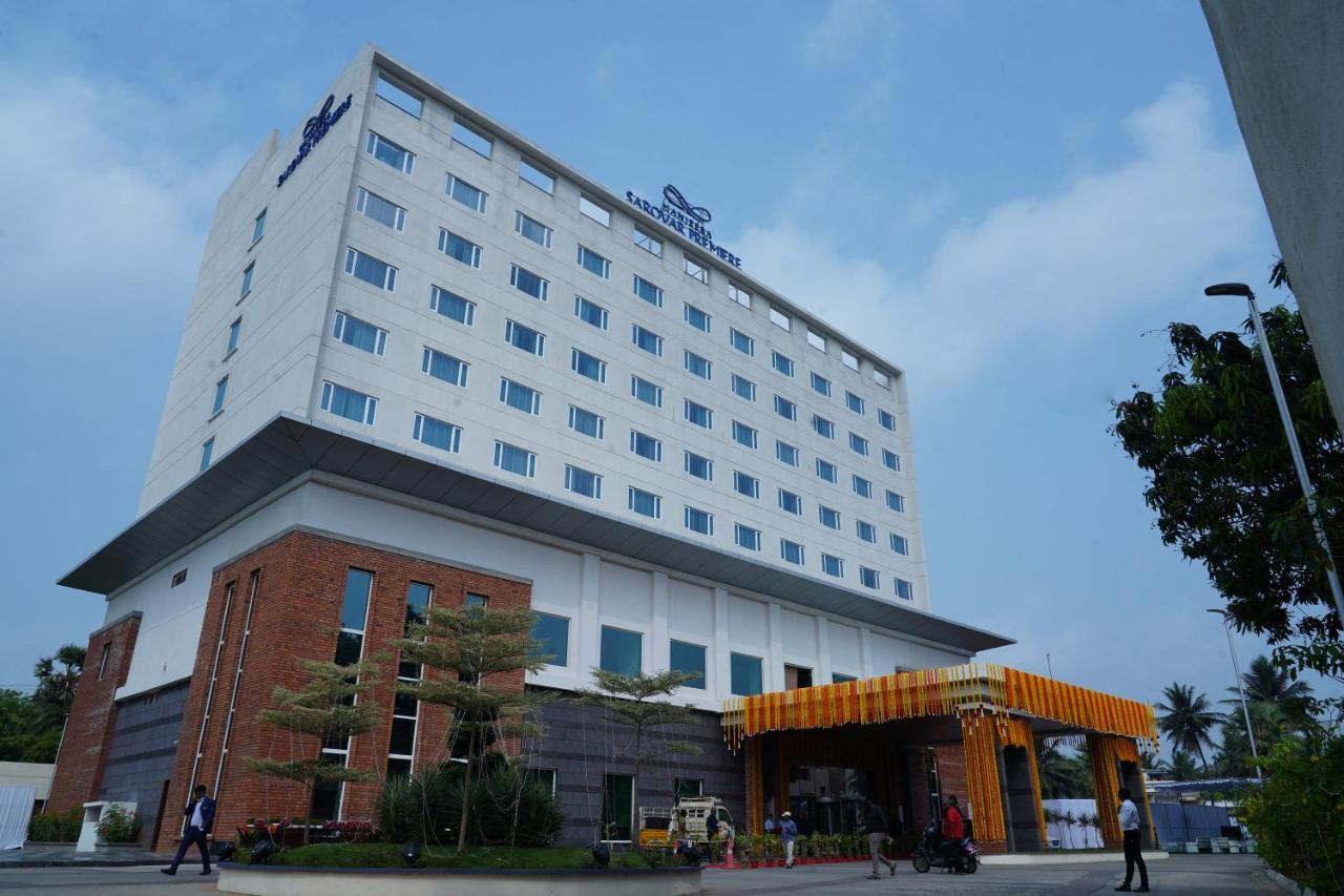 Manjeera Sarovar Premiere Hotel Rājahmundry Exterior foto