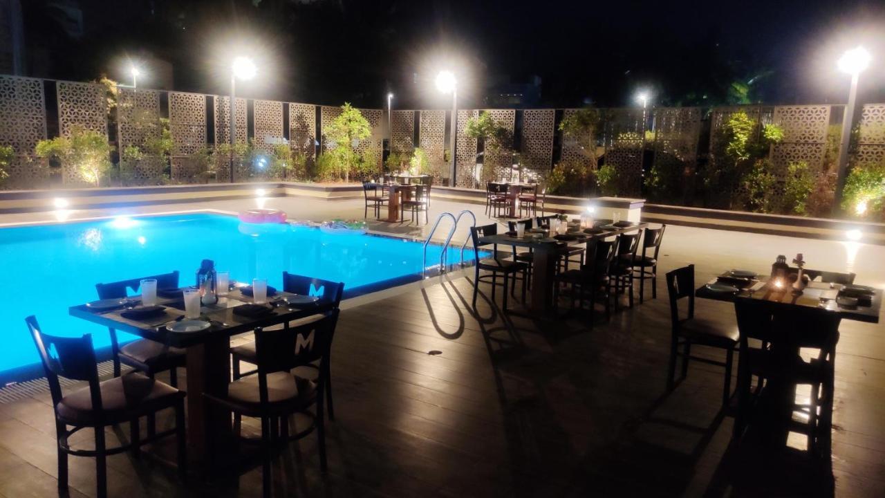 Manjeera Sarovar Premiere Hotel Rājahmundry Exterior foto
